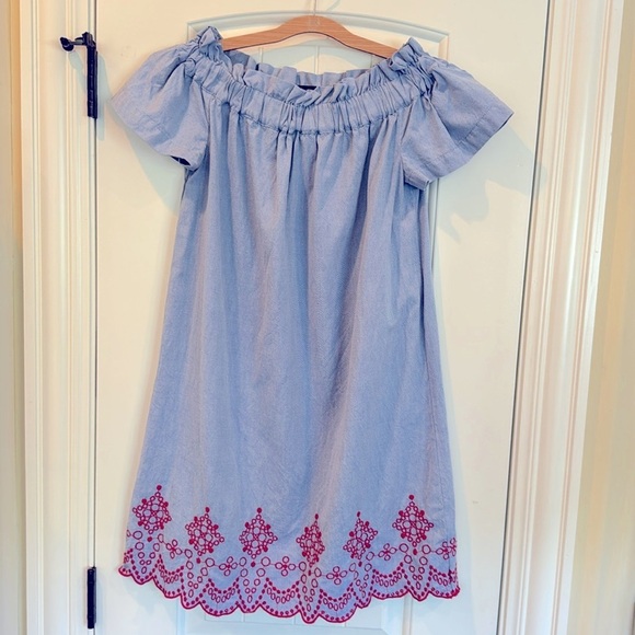 Vineyard Vines Off The Shoulder Blue/Red Embroidered Dress - Picture 2 of 9